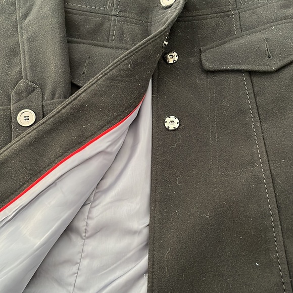 Preloved H&M black coat - Picture 4 of 5